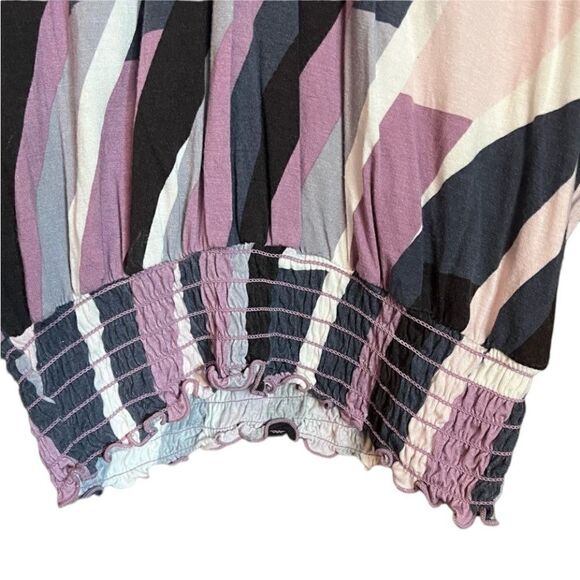 3 for $30! American rag patterned top - Picture 8 of 9